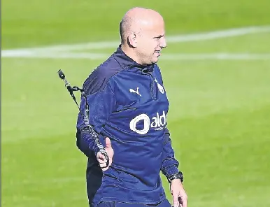 Javi Rozada tiene tres semanas para mejorar a su equipo. / Hardy
