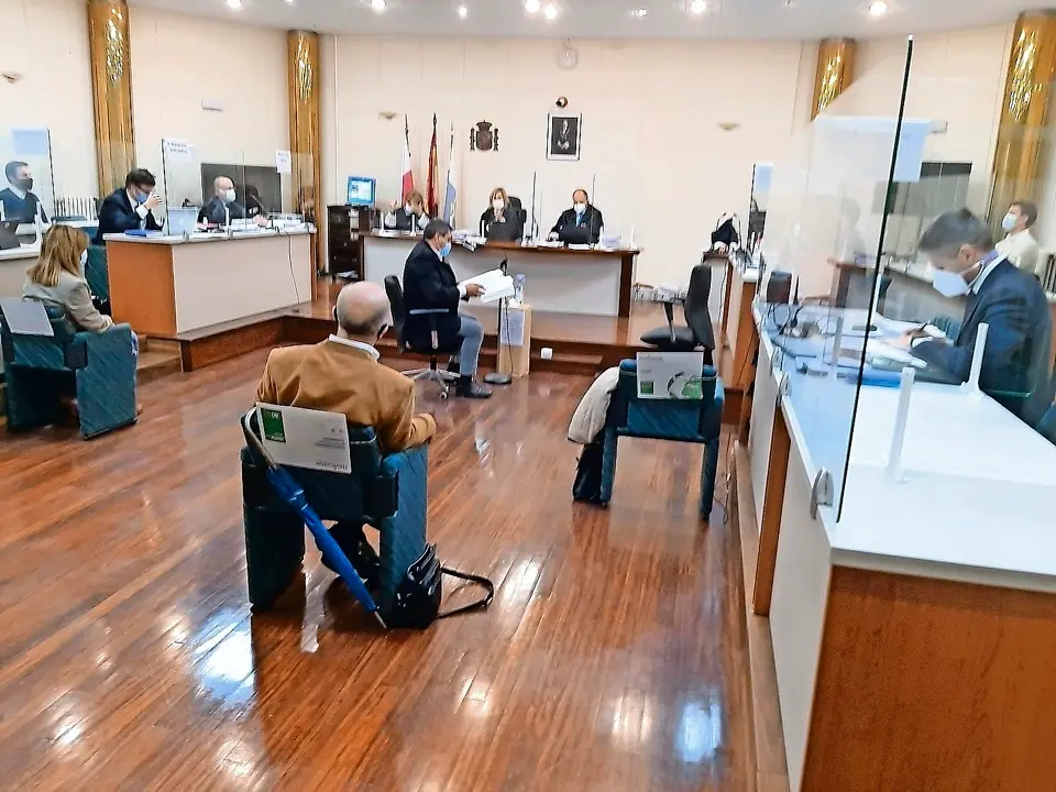 Imagen del juicio celebrado ayer. / e. p.