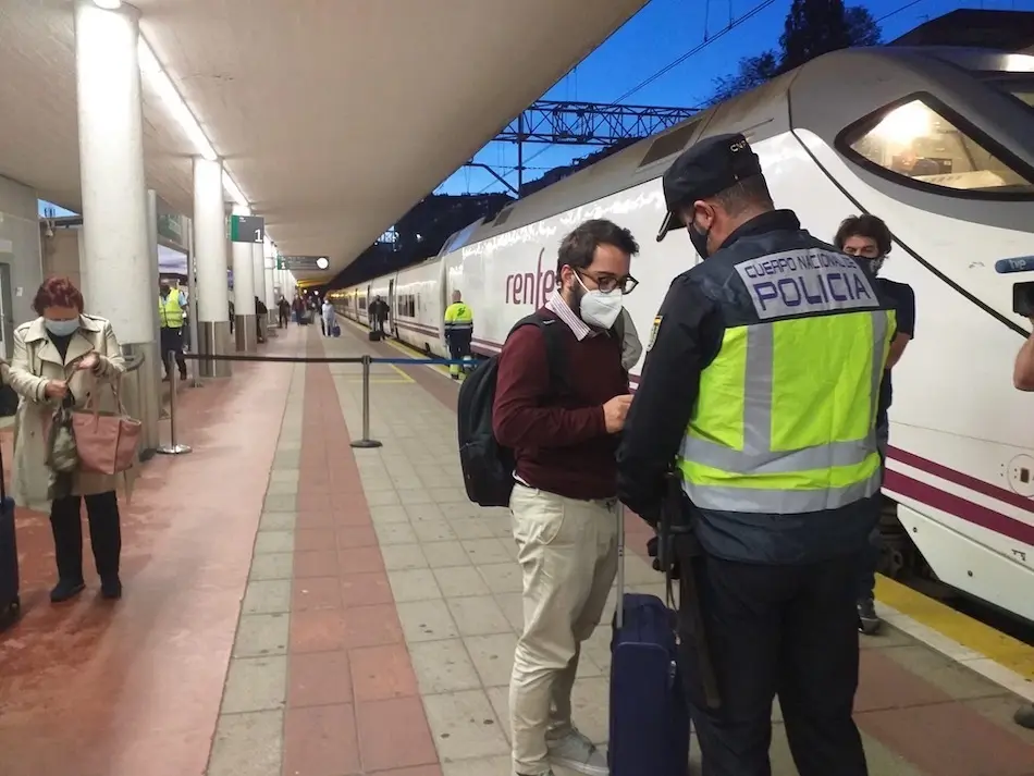 Control en la estaci&oacute;n de Renfe de Santander, la pasada semana. / POLICIA NACIONAL