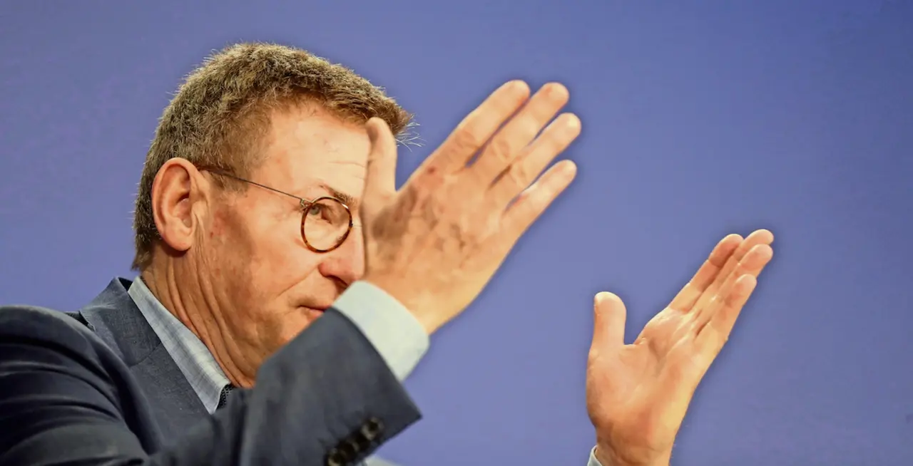 El presidente de la comisi&oacute;n parlamentaria de Presupuestos, Johan Van Overtveldt. / STEPHANIE LECOCQ