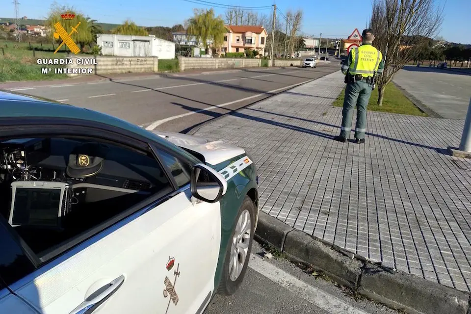 Control de la Guardia Civil. / ALERTA