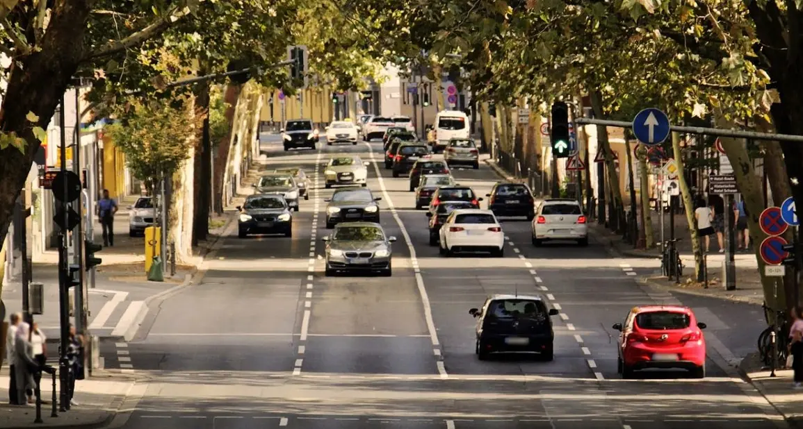 Imagen de una calle madrile&ntilde;a. / EFE