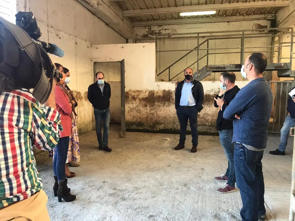 Ricciardiello en su visita al matadero. / ALERTA