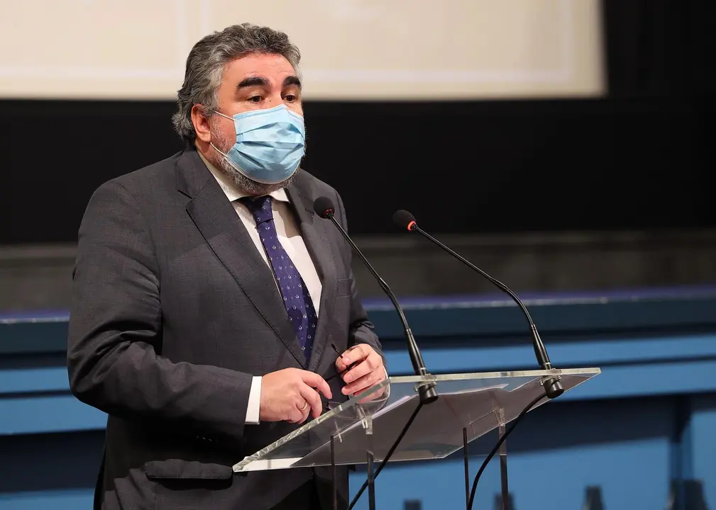 Jos&eacute; Manuel Rodr&iacute;guez Uribes durante un acto. / E. PRESS