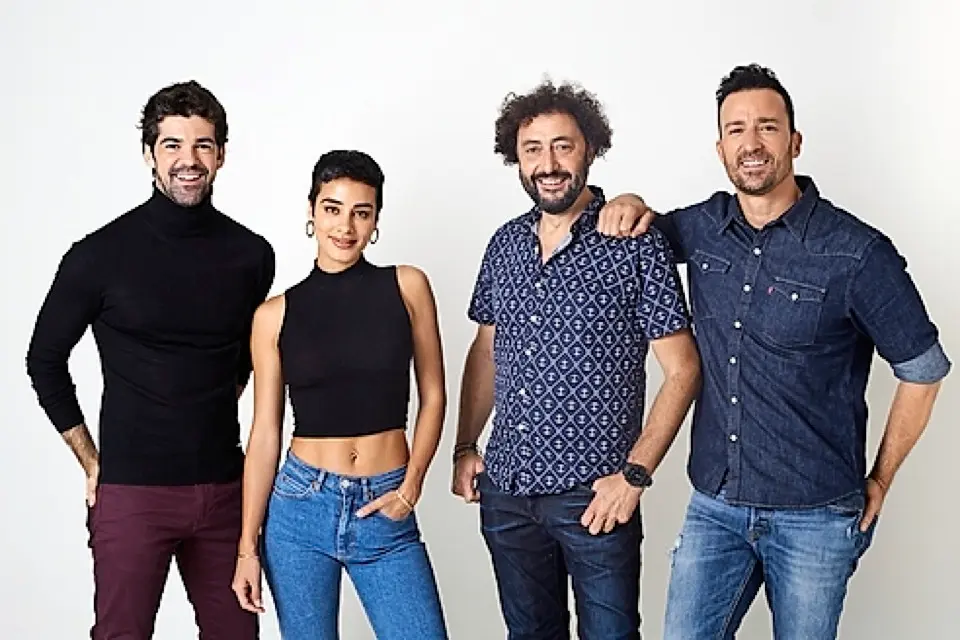 Elenco de actores y el director que participar&aacute;n en el rodaje. / ALERTA