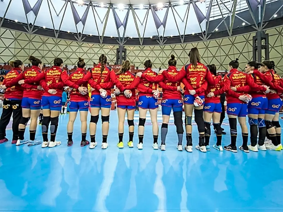 Selecci&oacute;n espa&ntilde;ola femenina de balonmano. / RFEBM