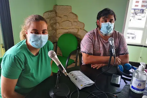 A la izquierda, la Concejala de Cultura castre&ntilde;a, Leire Ruiz. / ALERTA