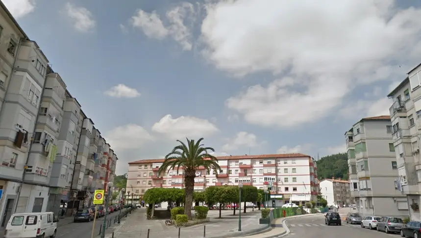 Vista de la Plaza Covadonga en Torrelavega.