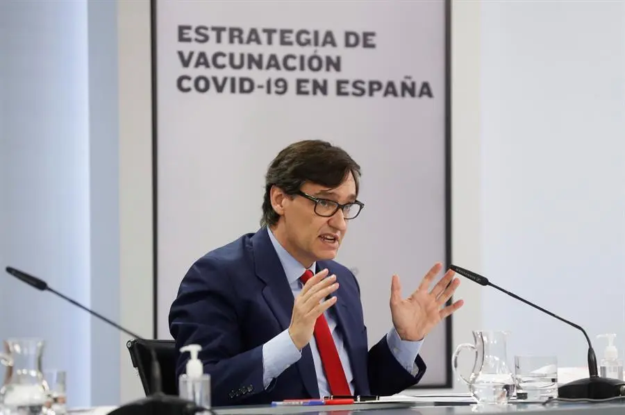 El ministro de Sanidad, Salvador Illa, comparece en la rueda de prensa posterior al Consejo de Ministros este martes en Madrid. EFE/ J.J. Guill&eacute;n