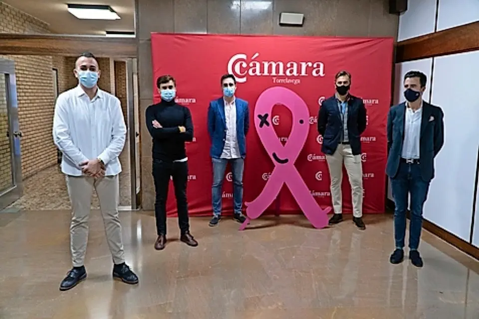 Participantes en la firma del convenio. / ALERTA