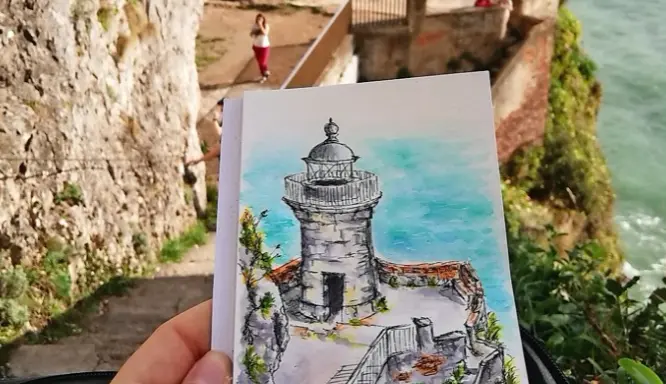 La mayor&iacute;a de estas tarjetas fueron creadas &lsquo;in situ&rsquo;, con la intenci&oacute;n de conservar los recuerdos. / ALERTA