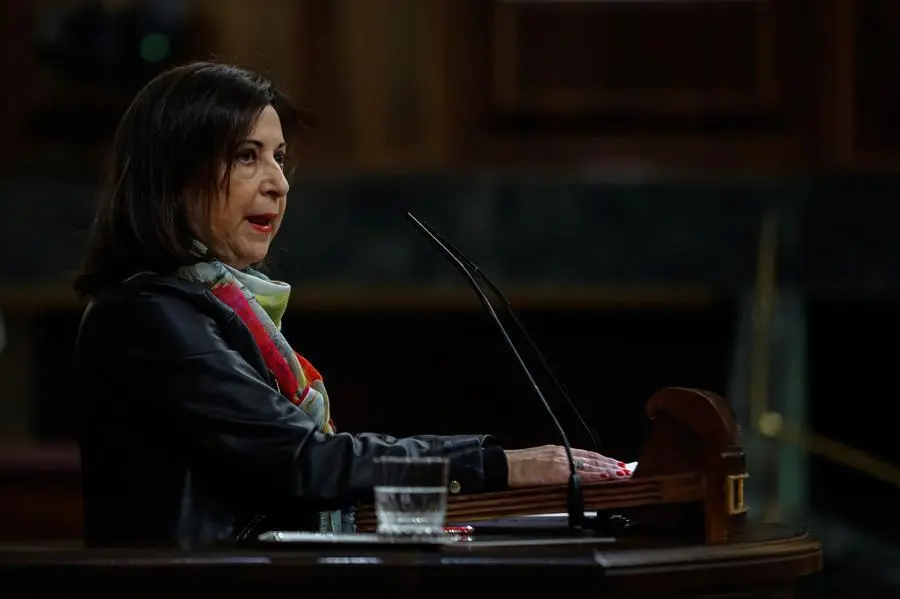 La ministra de Defensa, Margarita Robles, durante su intervenci&oacute;n en el debate del proyecto de Presupuestos de 2021.EMILIO NARANJO / EFE