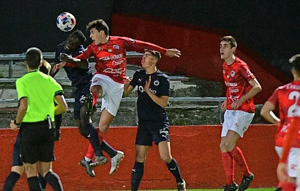 211120 Santander
Temporada 2020-21
Segunda Division B Grupo 2A
Laredo Racing Santander
En La Foto
Foto Nacho Cubero