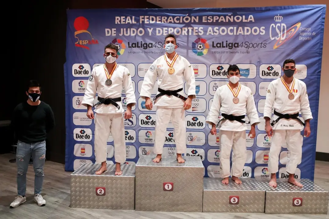 El judoca con discapacidad visual Sergio Ib&aacute;&ntilde;ez, medalla de bronce en el Campeonato de Espa&ntilde;a absoluto de judo. / E. PRESS