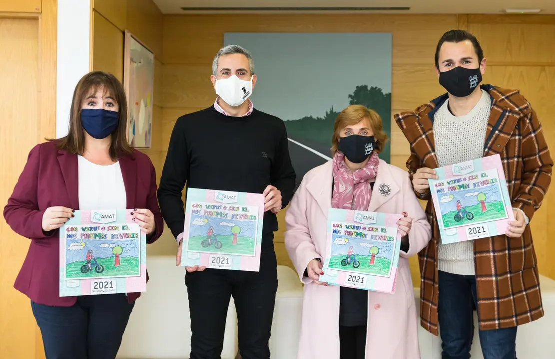 10:00 horas. Gobierno de Cantabria (6&ordf; planta). El vicepresidente y consejero de Universidades, Igualdad, Cultura y Deporte, Pablo Zuloaga, asiste a la presentaci&oacute;n del calendario solidario de la Asociaci&oacute;n Monta&ntilde;esa de Ayuda al Toxic&oacute;mano (AMAT). 9 de diciembre de 2020 &copy; Ra&uacute;l Lucio