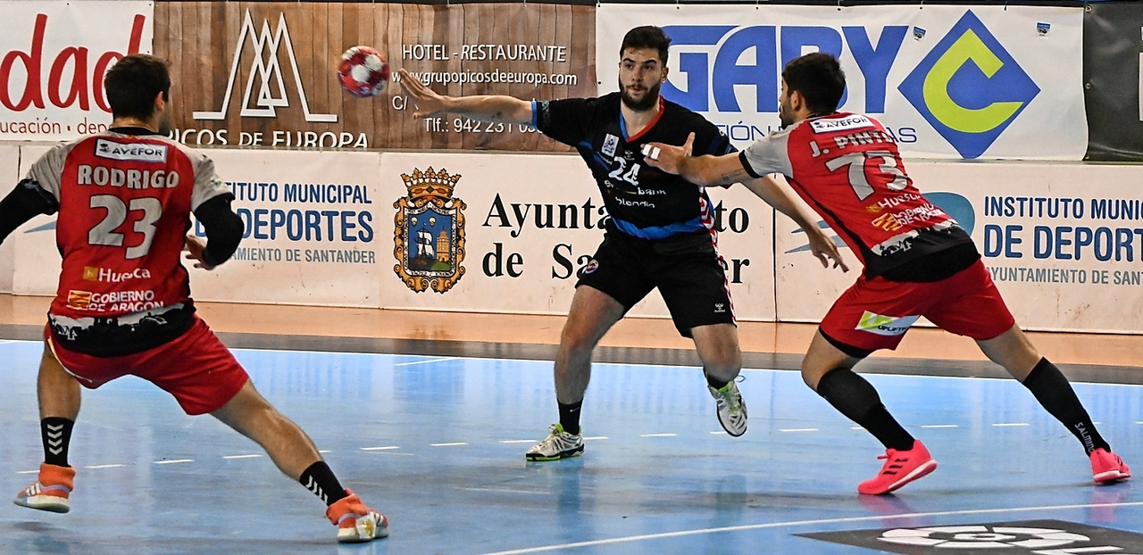 El Sinf&iacute;n intentar&aacute; enlazar un segundo desplazamiento consecutivo ante un rival directo con victoria. / Hardy
