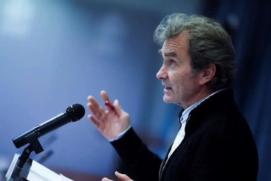 El director del Centro de Coordinaci&oacute;n de Alertas y Emergencias Sanitarias del Ministerio de Sanidad, Fernando Sim&oacute;n, este jueves. EFE/David Fern&aacute;ndez