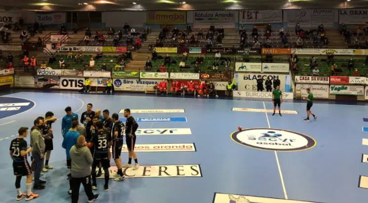 El Sinf&iacute;n durante un momento del partido.