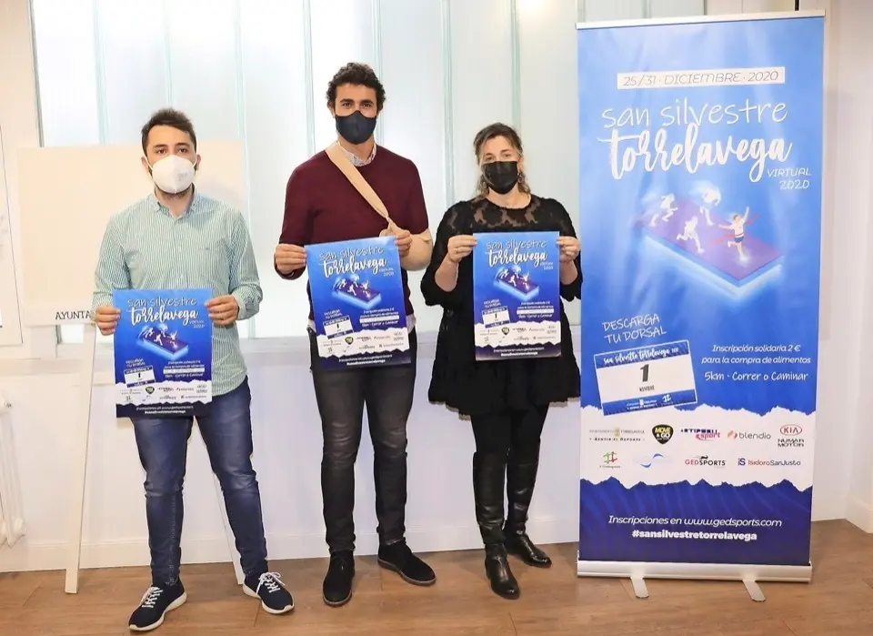Autoridades y organizadores de la San Silvestre durante la presentaci&oacute;n. / Alerta