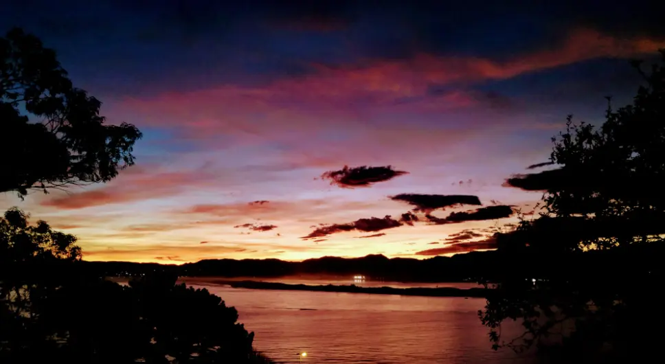 Vista del amanacer en Santander en el d&iacute;a de hoy.