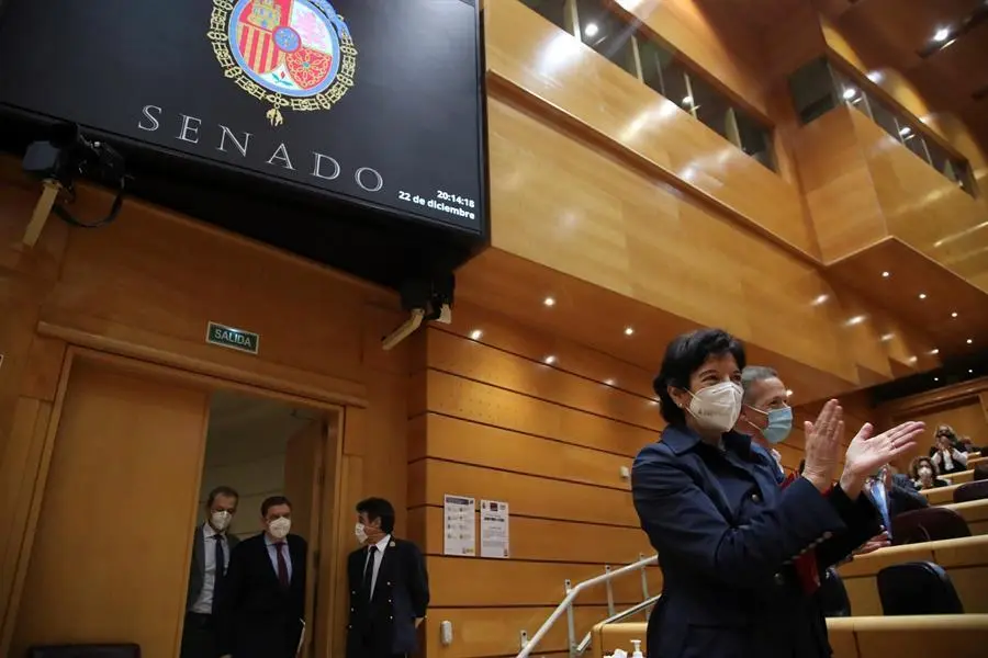 La ministra de Educaci&oacute;n Isabel Cela&aacute;, en el pleno del Senado en el que se vota la aprobaci&oacute;n de los presupuestos generales del pr&oacute;ximo a&ntilde;o. EFE/David Fern&aacute;ndez