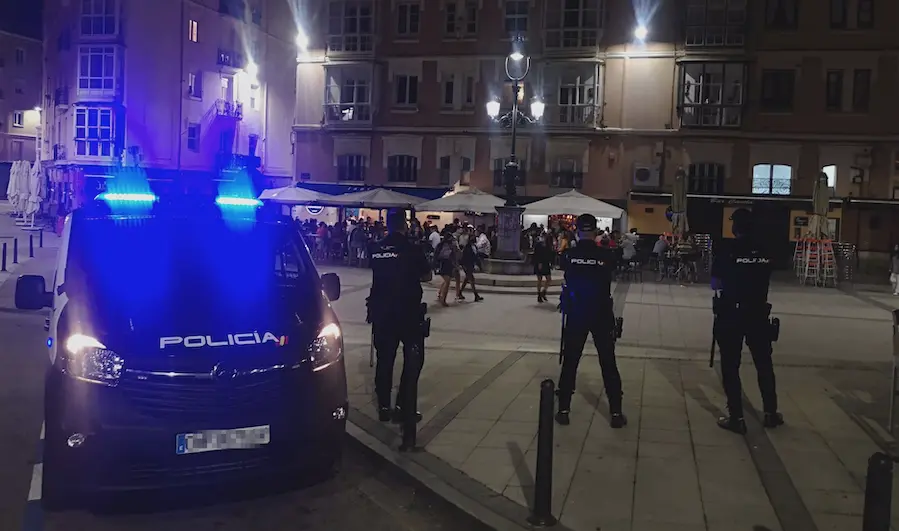 POLIC&Iacute;A NACIONAL