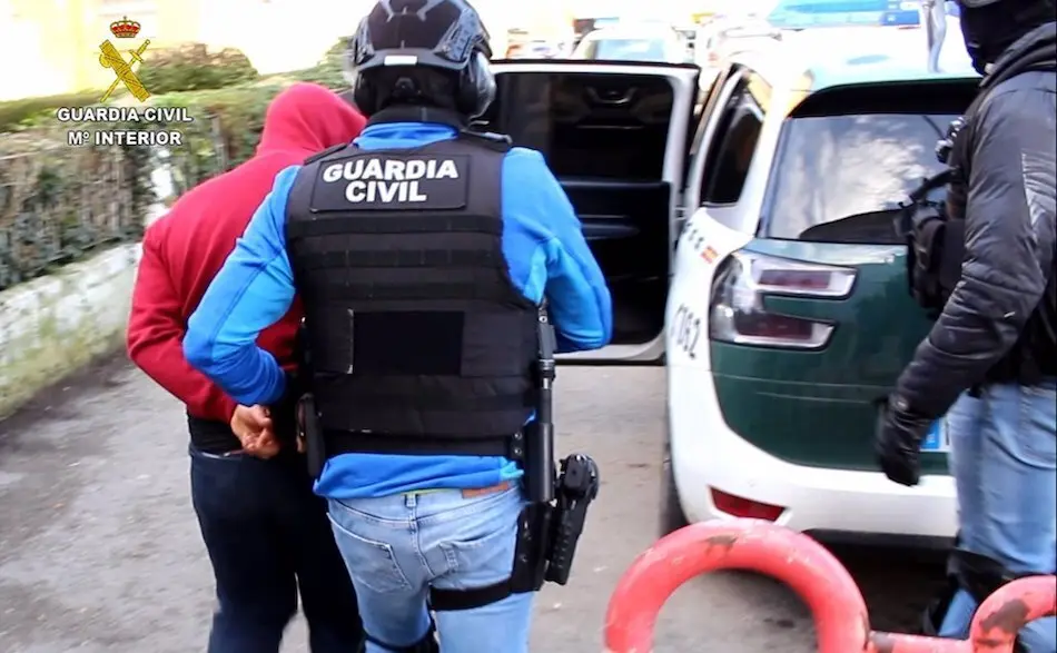 Momento de la detenci&oacute;n del joven. / OPC
