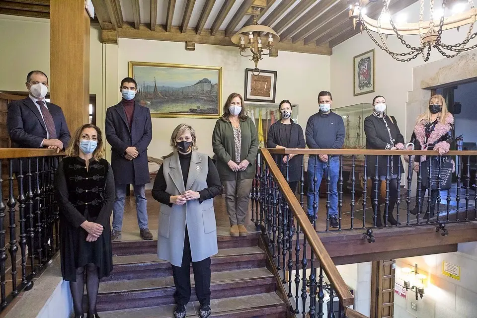 Autoridades y organizadores durante la presentaci&oacute;n del plan. / Alerta