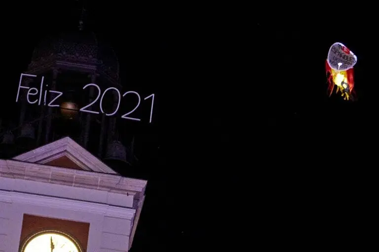Dron en el momento de las campanadas en la Puerta del Sol.