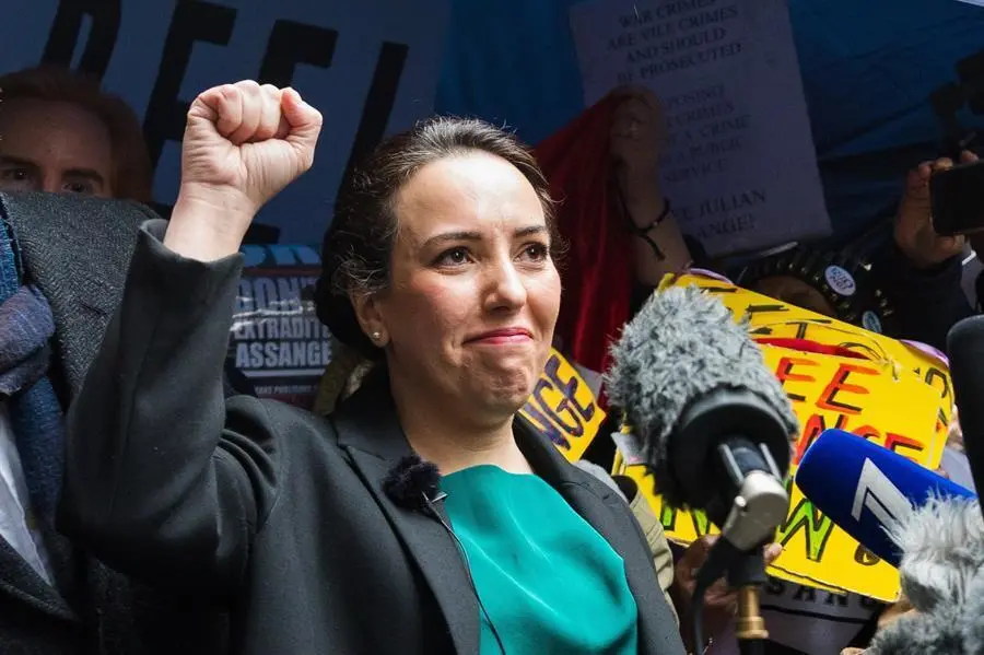 El socio de Julian Assange, Stella Moris hace una declaracion despues de que la sentencia se dicta en el Old Bailey en Londres, Gran Breta&ntilde;a, 04 de enero 2021. La jueza Vanessa Baraitser dict&oacute; un fallo en la audiencia de extradici&oacute;n de Assange en el que se decidi&oacute; que el fundador de Wikileaks no deb&iacute;a ser extraditado a los Estados Unidos para ser juzgado por la publicaci&oacute;n de secretos relacionados con las guerras de Afganist&aacute;n e Iraq. (Afganist&aacute;n, Reino Unido, Estados Unidos, Londres) EFE/EPA/VICKIE FLORES

Traducci&oacute;n realizada con la versi&oacute;n gratuita del traductor www.DeepL.com/Translator