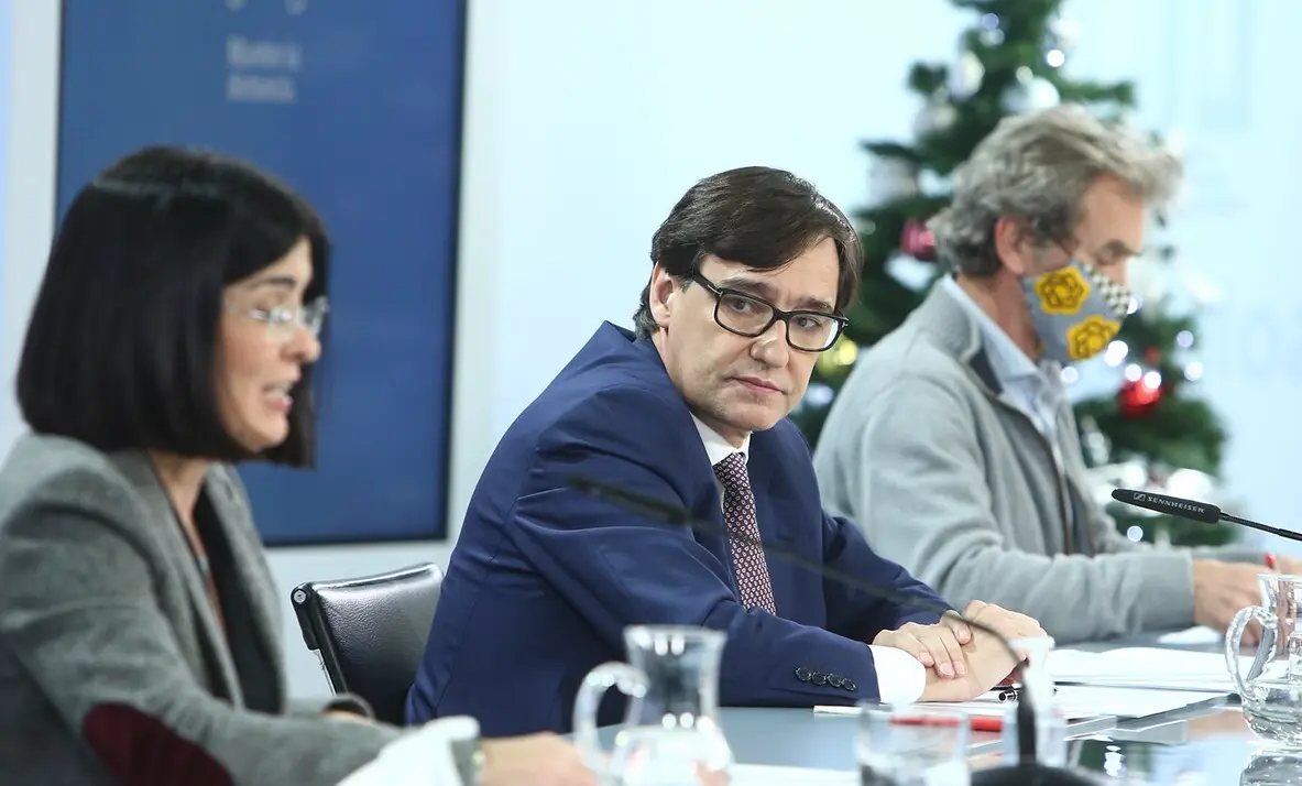 Salvador Illa, ministro de Sanidad y Carolina Darias, ministra de Pol&iacute;tica Territorial y Funci&oacute;n P&uacute;blica, comparecen en una rueda de prensa tras el Consejo Interterritorial. EUROPA PRESS