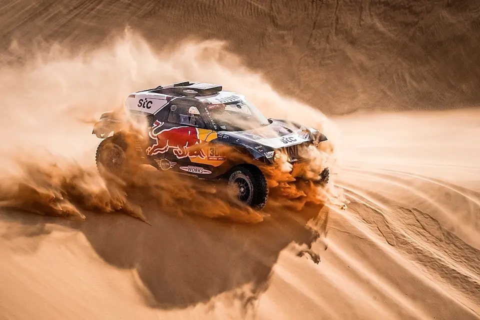 Carlos Sainz Sainz y Lucas Cruz de Espa&ntilde;a, Mini, X-Raid Mini JCW Team, en acci&oacute;n durante la 3&ordf; etapa del Dakar 2021 con salida y llegada en Wadi Al Dawasir, en Arabia Saudita el 5 de enero de 2021, (Arabia Saudita, Espa&ntilde;a) EFE