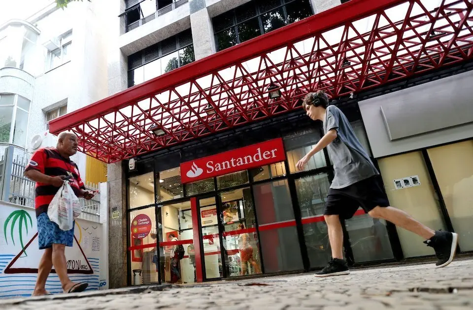 El Banco Santander cerrar&aacute; 221 oficinas en s&oacute;lo dos meses, febrero y marzo