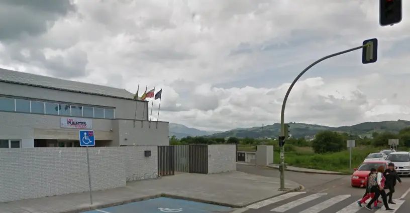 Colegio Los Puentes de Colindres.
