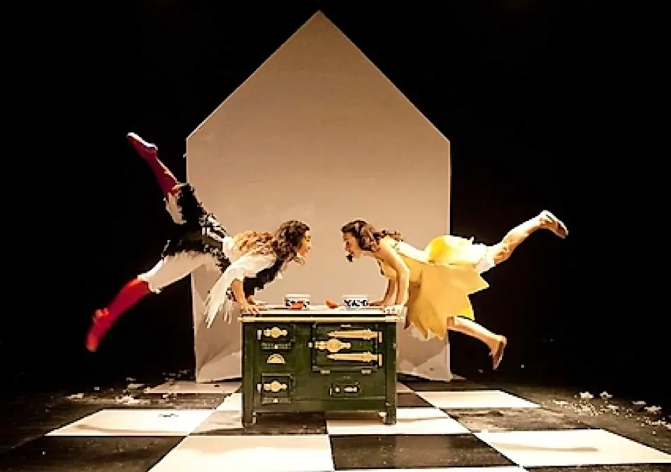 Escena Miri&ntilde;aque presenta &lsquo;Dulce de leche&rsquo;. / teatro arbol&eacute;