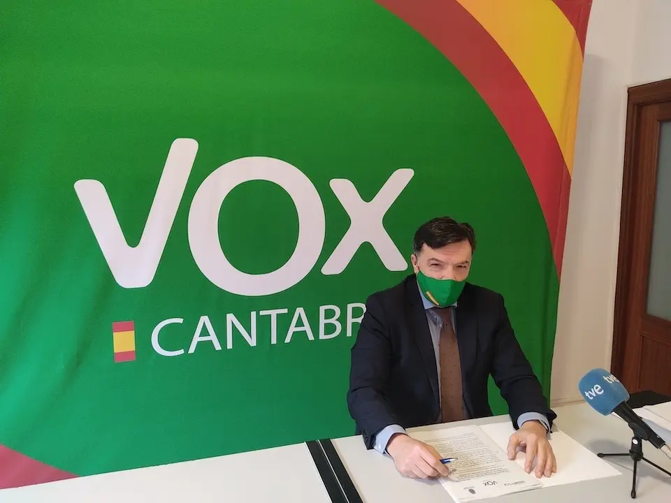 El concejal de VOX en el Ayuntamiento de Santander, Guillermo P&eacute;rez-Cos&iacute;o.