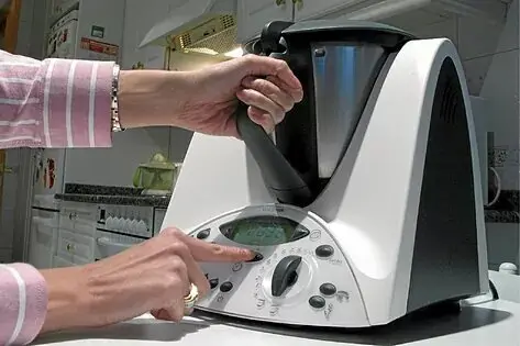 Una Thermomix.