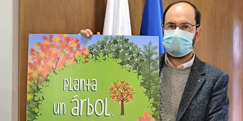 El concejal Jos&eacute; Luis Urraca presentando la campa&ntilde;a. / ALERTA