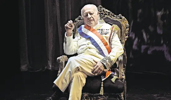 Juan Echanove interpreta al dictador Rafael Le&oacute;nidas Trujillo. / efe