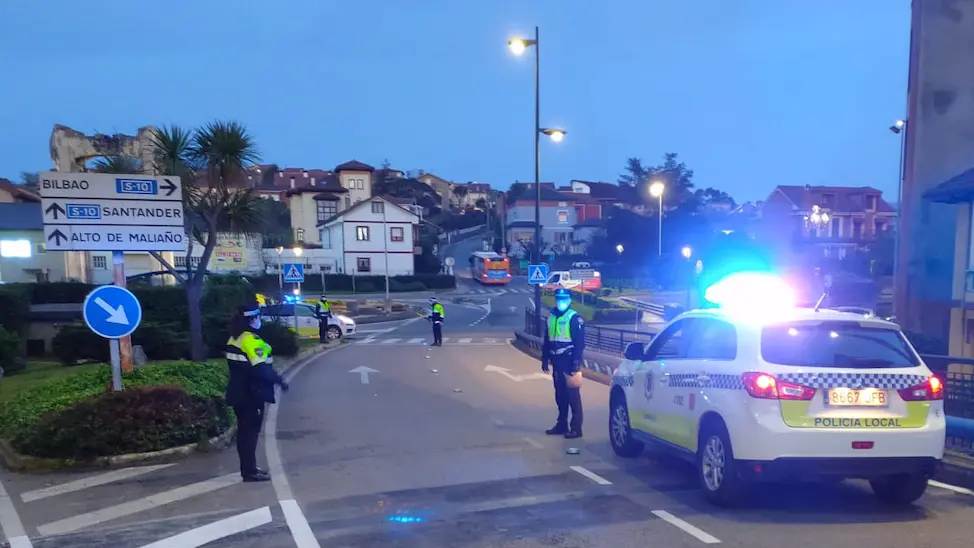 Control de la Polic&iacute;a Local en la entrada de Malia&ntilde;o. / ALERTA