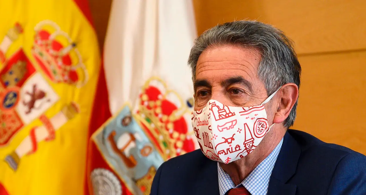 El presidente de Cantabria, Miguel &aacute;ngel Revilla. / Pedro Puente Hoyos