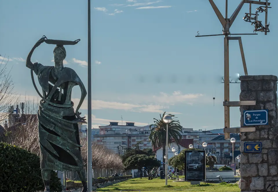 Vista del Parque Los Pescadores en la localidad de Laredo. / Tono Reguera