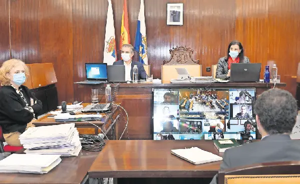 Un momento del Pleno celebrado ayer. / ALERTA