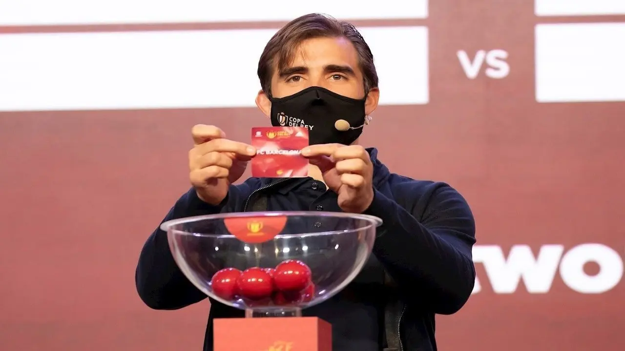 Granada-Barcelona, Betis-Athletic Club de Bilbao, Levante-Villarreal y Almer&iacute;a-Sevilla son los cuatro emparejamientos de cuartos de final de la Copa del Rey, seg&uacute;n depar&oacute; el sorteo celebrado este viernes en la Ciudad del F&uacute;tbol de Las Rozas (Madrid).

La eliminatoria, a partido &uacute;nico, se disputar&aacute; los d&iacute;as 2, 3 y 4 de febrero.