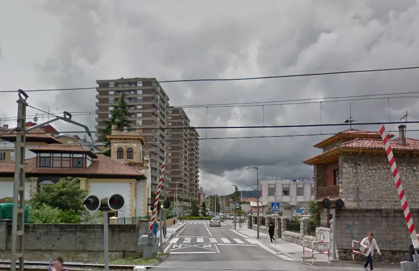 Vias de Torrelavega que pasan por el Paseo del Ni&ntilde;o. / ALERTA