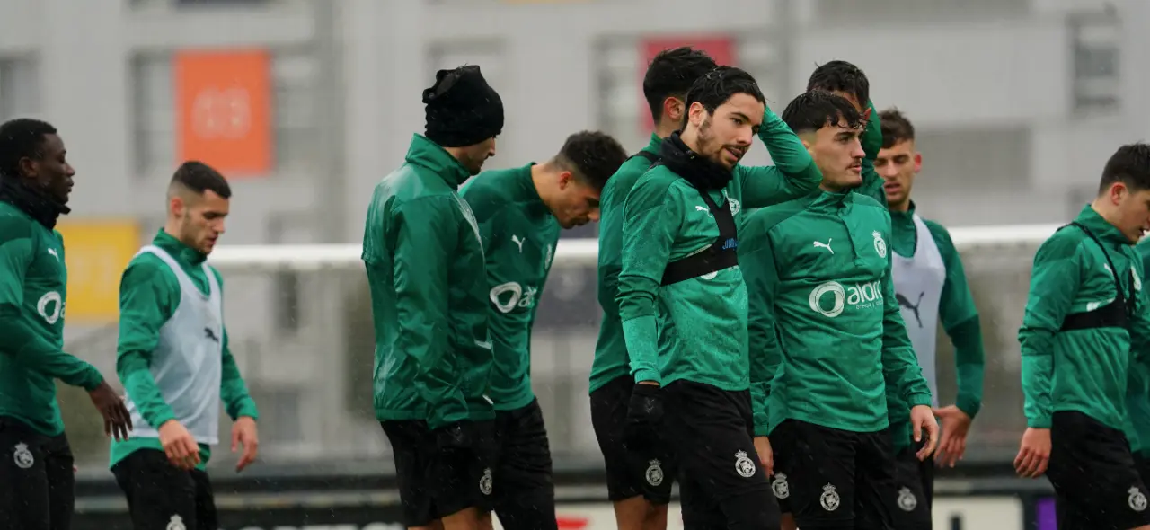Los jugadores del Racing durante el entrenamiento.