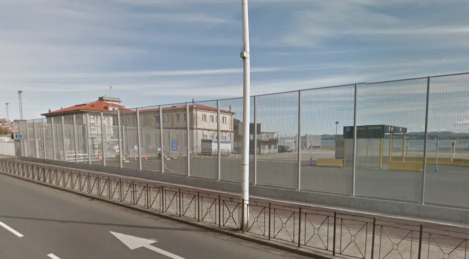 Vista de la zona de aduana del Puerto de Santander. / ALERTA