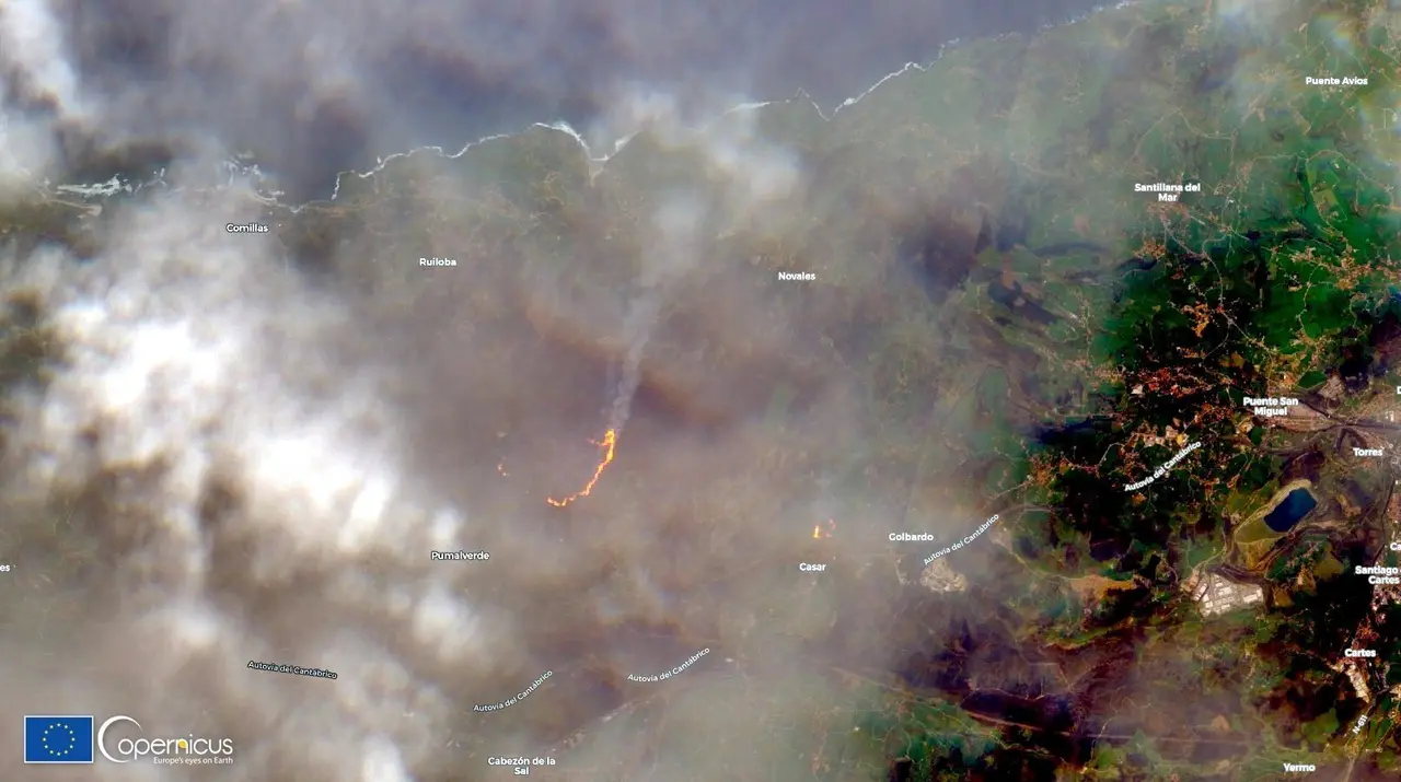 Imagen de  uno de los sat&eacute;lites Sentinel2 del Copernicus en la que se aprecian los incendios en la regi&oacute;n. / @defis_eu