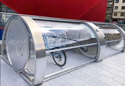 Aparcamiento cerrado de bicicletas. / ALERTA