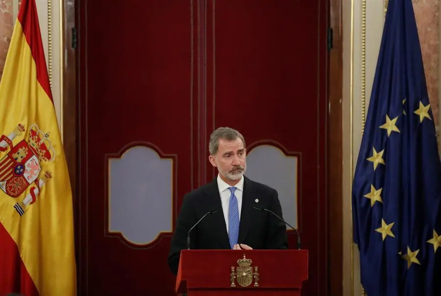 El rey Felipe VI ofrece un discurso durante la ceremonia que se celebra, este martes, en el Congreso de los Diputados con motivo del 40 aniversario del 23F. El intento de golpe de Estado del 23F cumple este martes 40 a&ntilde;os y el episodio hist&oacute;rico, uno de los momentos m&aacute;s trascendentales de la Transici&oacute;n a la democracia, es ahora casi desconocido para muchas de las nuevas generaciones de espa&ntilde;oles. EFE/ Juan Carlos Hidalgo ***POOL***